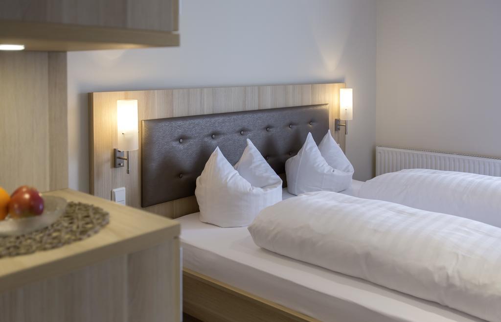 Hotel-Restaurant Birkenhof Bad Soden-Salmünster Eksteriør billede