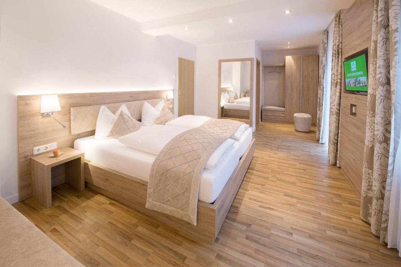 Hotel-Restaurant Birkenhof Bad Soden-Salmünster Eksteriør billede